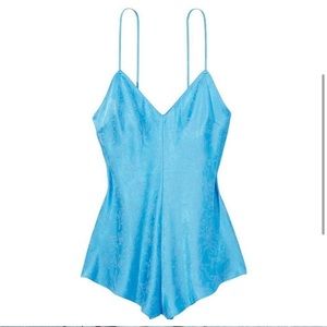𝅺VICTORIA'S SECRET Tie-Back Satin Romper Size XL